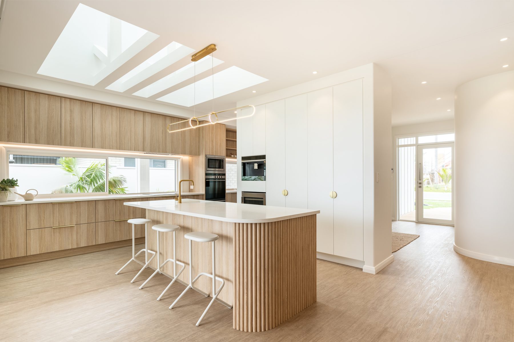 Timber & stone kitchen